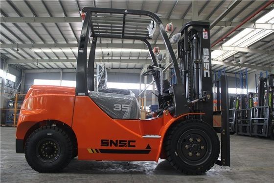 3.5T Küçük Dizel Çatal Araç Turuncu Dizel Motor Çatal Araç Japonya Isuzu Motor