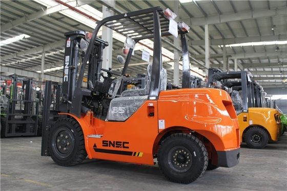 3.5T Küçük Dizel Çatal Araç Turuncu Dizel Motor Çatal Araç Japonya Isuzu Motor