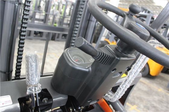 3.5T Küçük Dizel Çatal Araç Turuncu Dizel Motor Çatal Araç Japonya Isuzu Motor