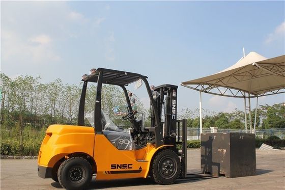 3000 kg dizel karşı denge 5000 mm asansör dizel motorlu çatal kaldırıcı