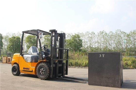 3000 kg dizel karşı denge 5000 mm asansör dizel motorlu çatal kaldırıcı