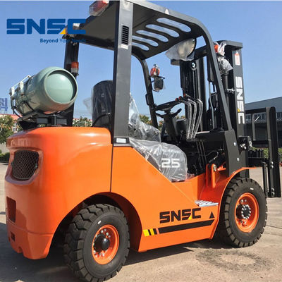FL25 LPG Gaz Forklift Japonya Nissan K25 LPG Forklift Kamyon SNSC