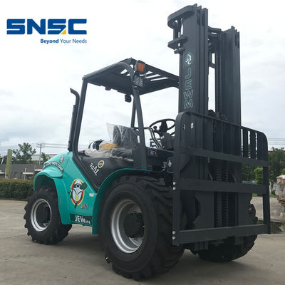 4X2 Zorlu Arazi Forklift 3500kgs Dört Tekerlekli Sürüş Forklift
