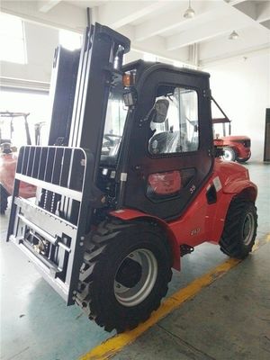 4X2 Zorlu Arazi Forklift 3500kgs Dört Tekerlekli Sürüş Forklift