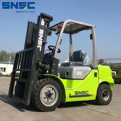 YUNNEI Motor 3500kg Küçük Off Road Forklift