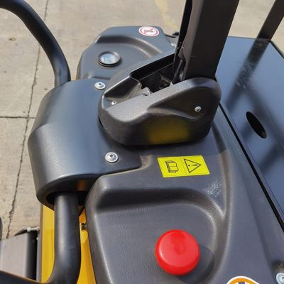 Giyim Dükkanları Elektrikli Palet Jack 600mm Yük Merkezi Motorlu Palet Jack